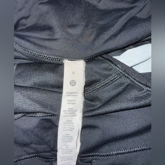 Lululemon Floral Shorts - Picture 5 of 7